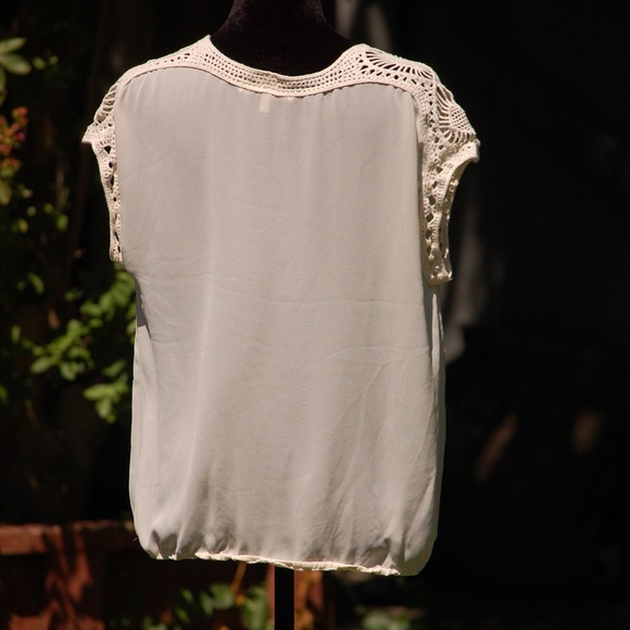 Daniel  Rainn Blouse with knit trim - Picture 3 of 5